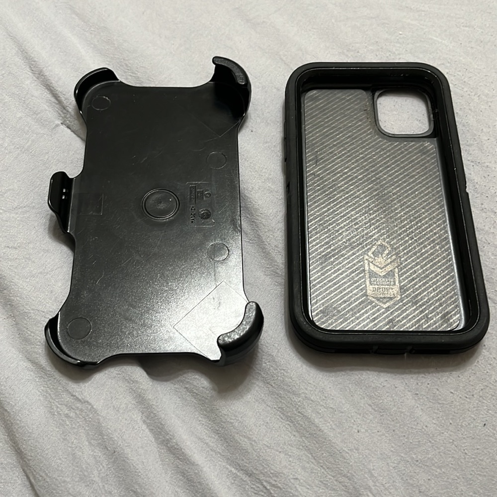 Otter Box Case - Picture 2 of 2